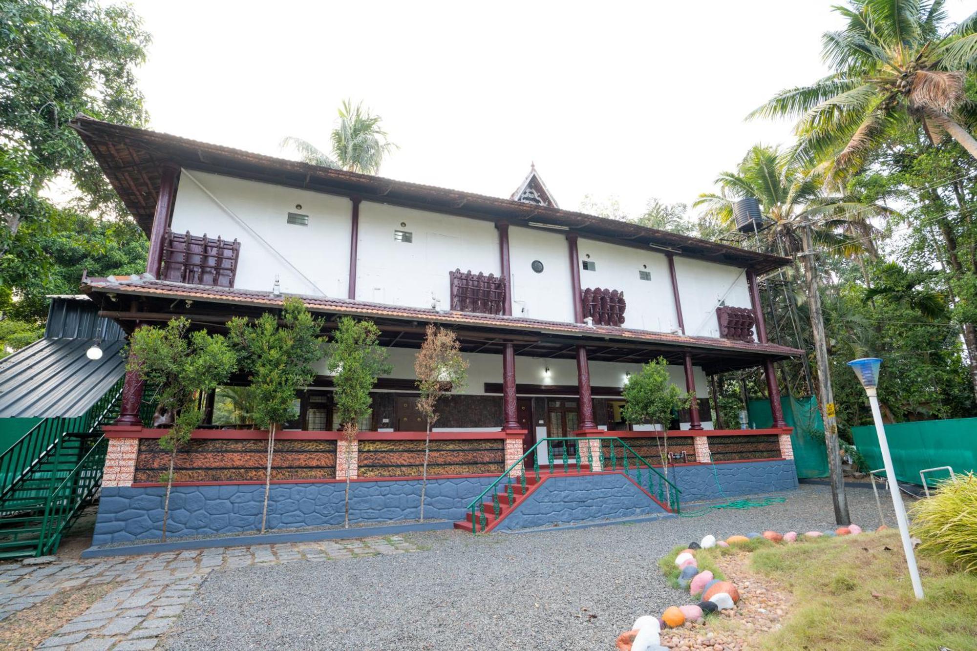 Hotel Garggi Backwater Retreat Kottayam Exterior foto
